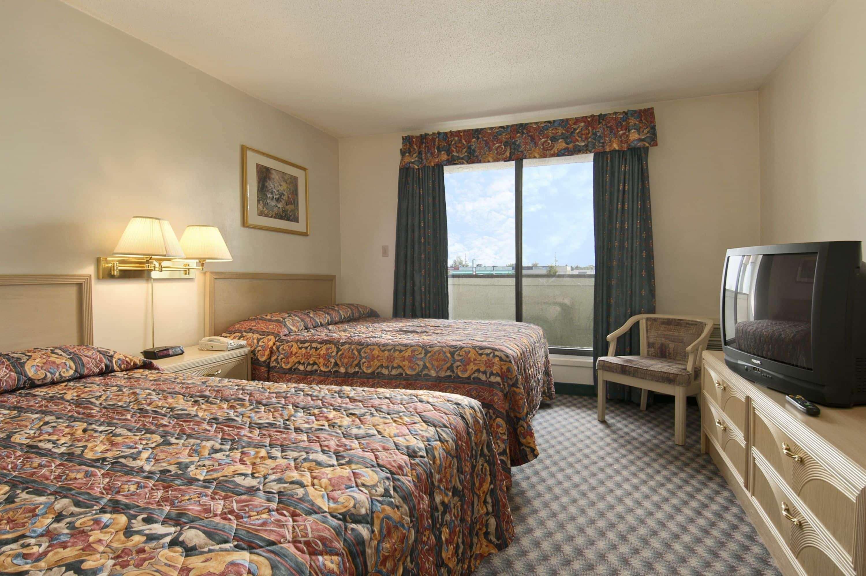 Super 8 By Wyndham Red Deer Hotel Bagian luar foto